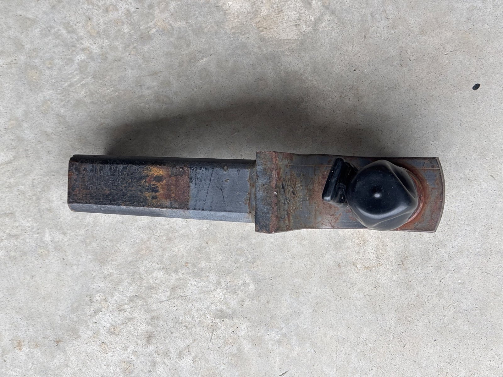 Trailer hitch with 2 inch ball